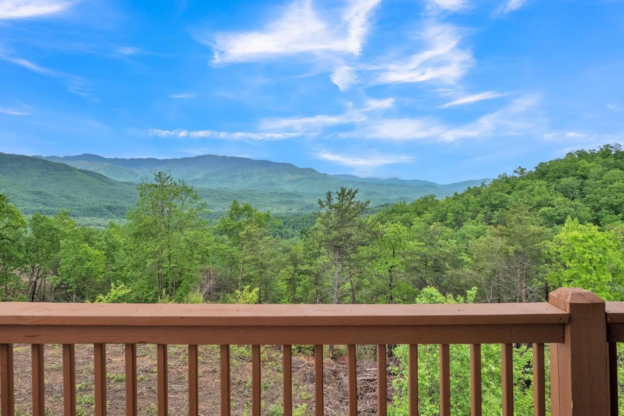 Sky Views - Panoramic Views Cabin Gatlinburg Exterior foto